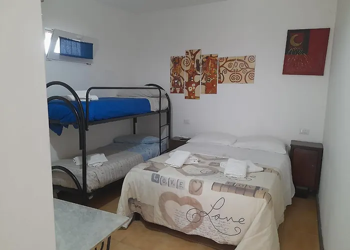 Guest House 3* Parabita